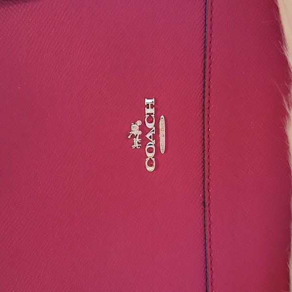 Coach - Picture 2 of 6